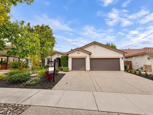6613 Laurel Crest CIR