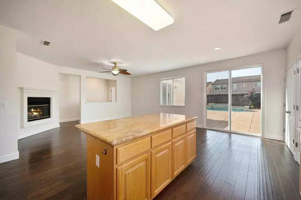 1725 Monte Vista CT, West Sacramento, CA 95691