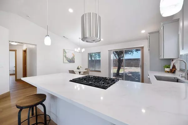 4170 Donald DR, Olivehurst, CA 95961