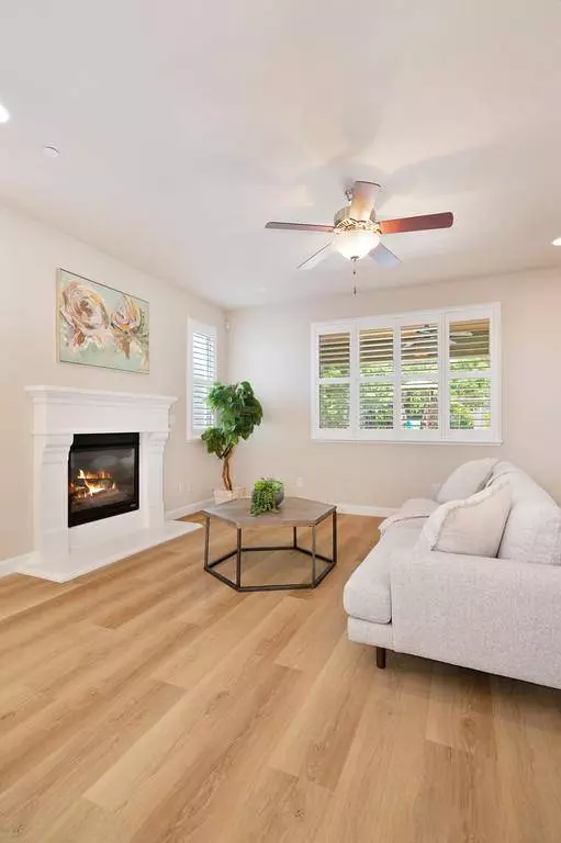 3096 Apache ST, West Sacramento, CA 95691