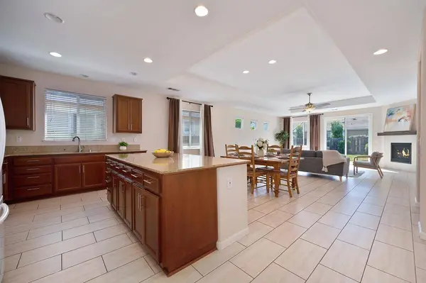 1681 Highland DR, West Sacramento, CA 95691