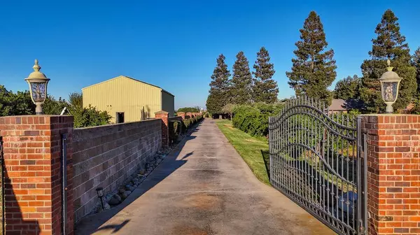 14700 N Locust Tree RD, Lodi, CA 95240