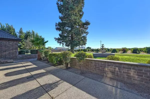 14700 N Locust Tree RD, Lodi, CA 95240