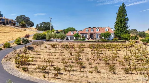 4050 English Oaks DR, Vacaville, CA 95688