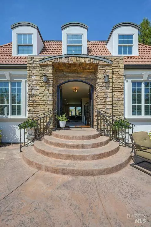 4050 English Oaks DR, Vacaville, CA 95688