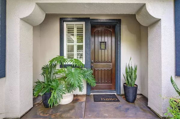 1011 Waterford DR, West Sacramento, CA 95605