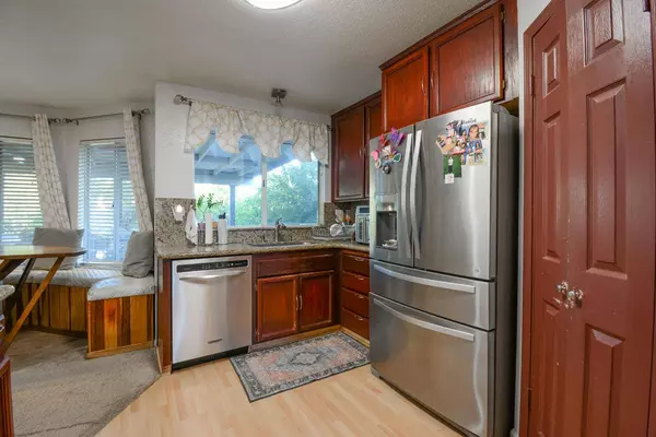 2972 Violet DR, West Sacramento, CA 95691