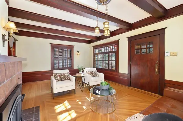 1705 H ST, Sacramento, CA 95811