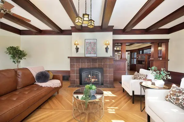 1705 H ST, Sacramento, CA 95811