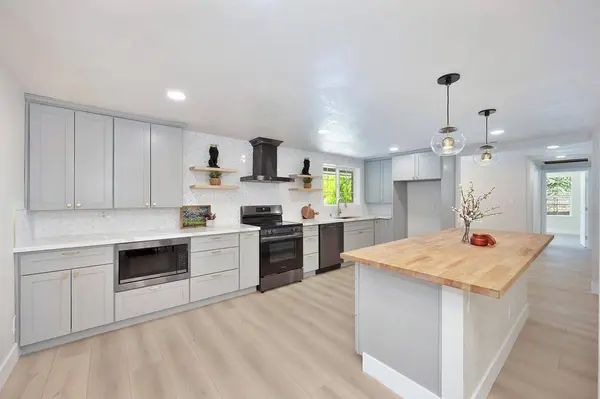 4270 Midas AVE, Rocklin, CA 95677