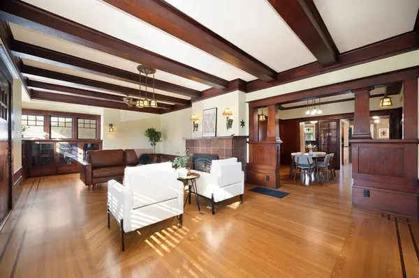 1705 H ST, Sacramento, CA 95811