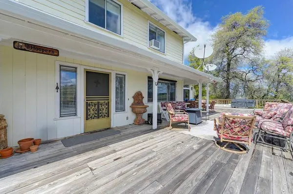 6930 Loggers Hollow RD, Somerset, CA 95684
