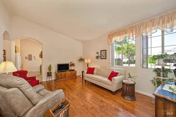 383 Mandarin CIR, Vacaville, CA 95687