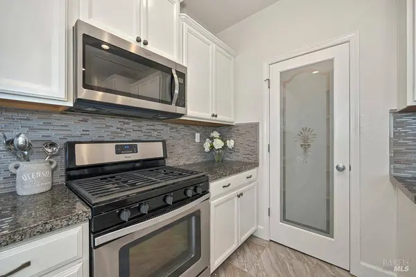 160 Kodiak DR, Vacaville, CA 95687