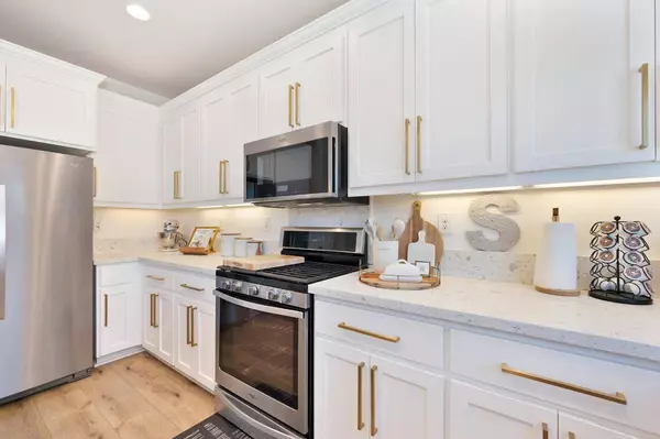 1312 Oakbriar CIR, Roseville, CA 95747