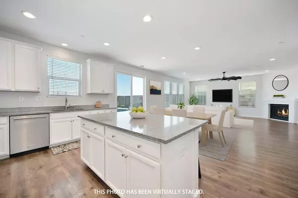 7916 Mount Evans CIR, Roseville, CA 95747