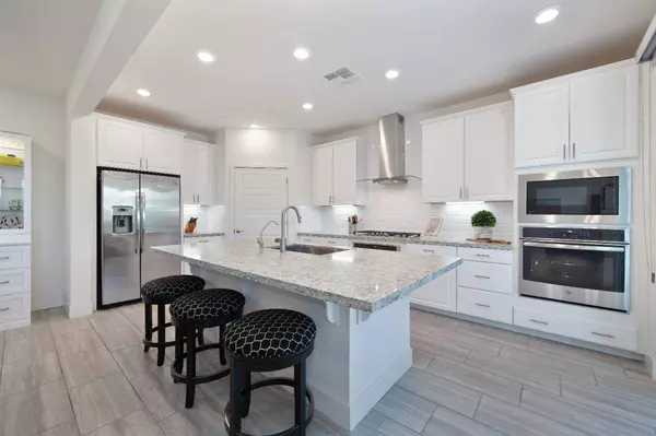 7088 Orbital LN, Roseville, CA 95747