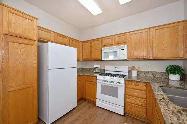 7397 Apple Hollow LOOP, Roseville, CA 95747