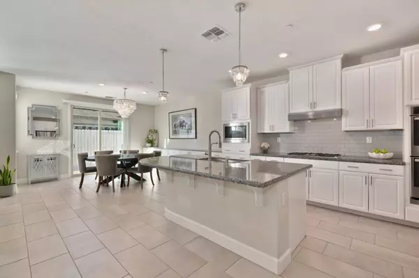 5049 Wood WAY, Roseville, CA 95747