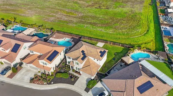 7860 Mount Evans CIR, Roseville, CA 95747