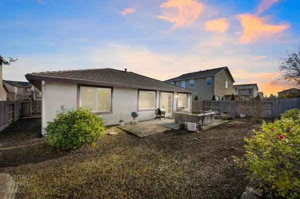 3016 Village Park DR, Roseville, CA 95747