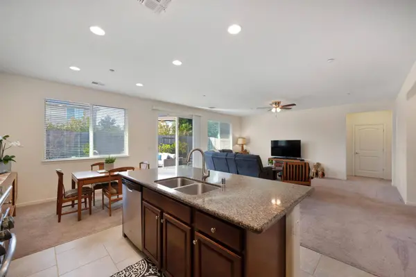 3016 Village Park DR, Roseville, CA 95747