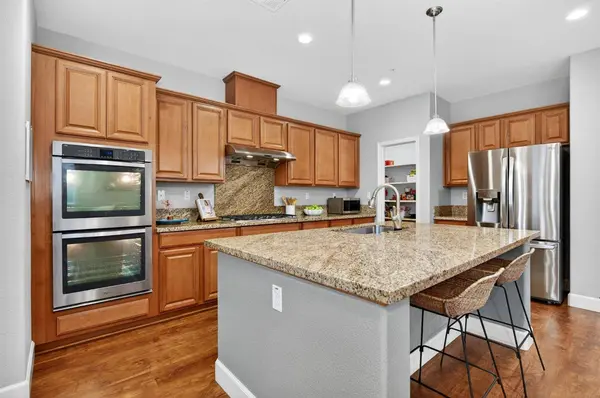 2233 Hightrail WAY, Roseville, CA 95747