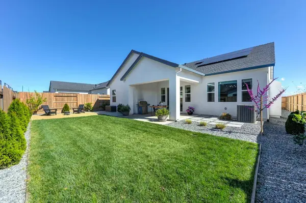 1097 Camarillo DR, Roseville, CA 95747