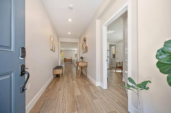 5017 Marshmallow DR, Roseville, CA 95747
