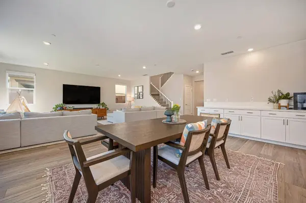 5017 Marshmallow DR, Roseville, CA 95747