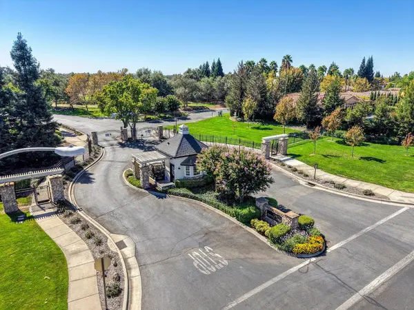 4095 Kingsbarns DR, Roseville, CA 95747