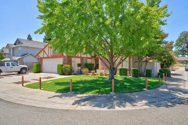 8113 Bellsbrae DR, Antelope, CA 95843