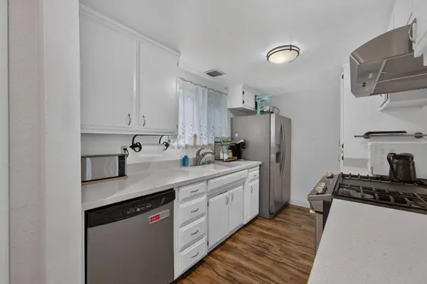 3239 Via Grande, Sacramento, CA 95825