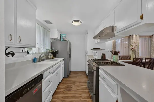 3239 Via Grande, Sacramento, CA 95825