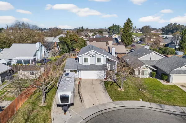 211 Berry Oak CT, Rio Linda, CA 95673