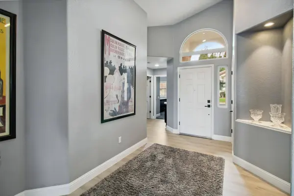 7448 School House LN, Roseville, CA 95747