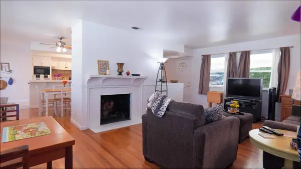 5016 J Pkwy, Sacramento, CA 95823