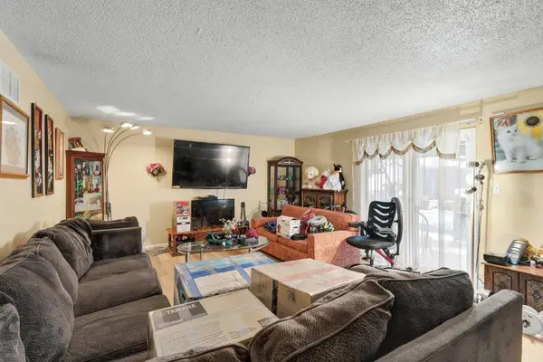 1984 Niantic WAY, Sacramento, CA 95822