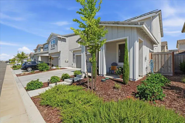 3145 Red Canard Way, Roseville, CA 95747