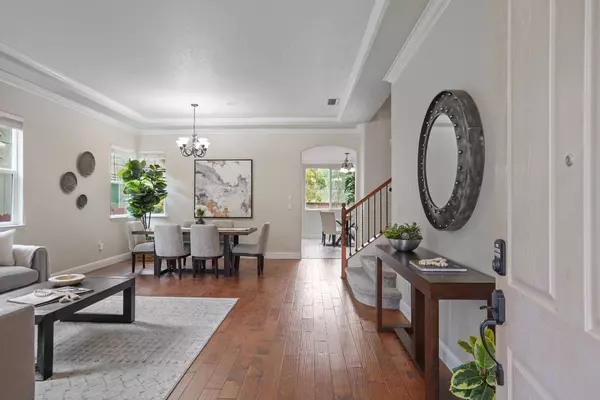 980 Hildebrand CIR, Folsom, CA 95630