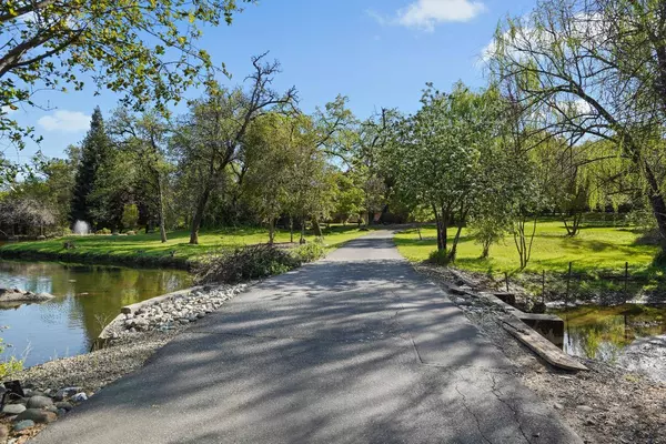 9274 King RD, Loomis, CA 95650