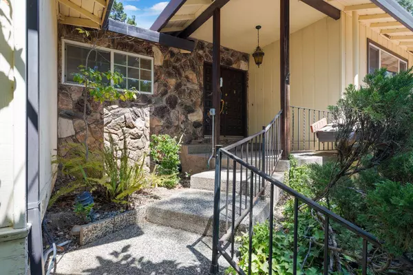 8177 N Lake CIR #N, Granite Bay, CA 95746