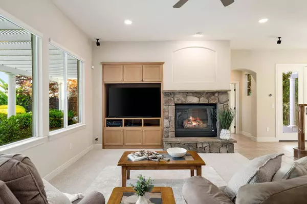 1672 Stone Canyon DR, Roseville, CA 95661