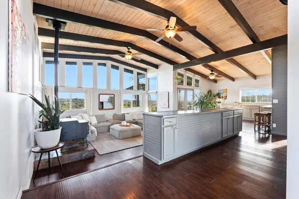 8470 Horseshoe Hill RD, Loomis, CA 95650