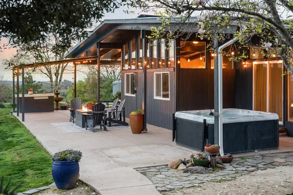 8470 Horseshoe Hill RD, Loomis, CA 95650