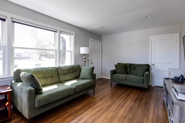 3225 Holbrook Dr, Nashville, TN 37211