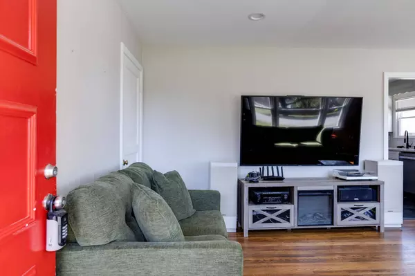 3225 Holbrook Dr, Nashville, TN 37211