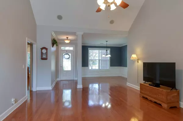 3024 Brookside Path, Murfreesboro, TN 37128