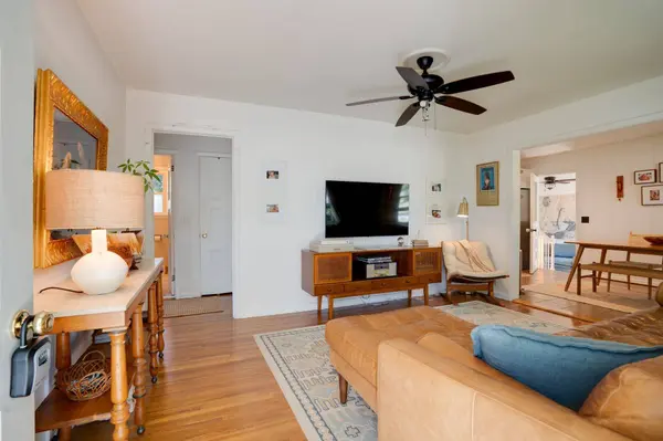 498 Whispering Hills Dr, Nashville, TN 37211