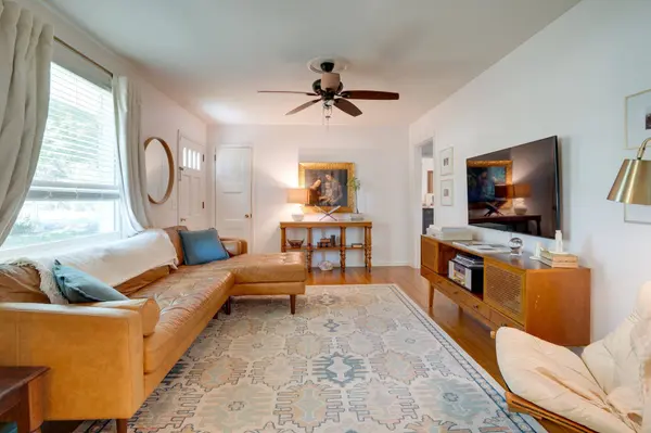 498 Whispering Hills Dr, Nashville, TN 37211